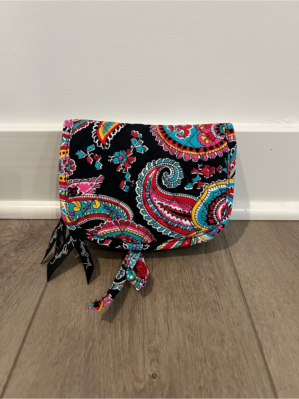 Vera Bradley Jewelry Travel Case Black and Pink Parisian Paisley NWT